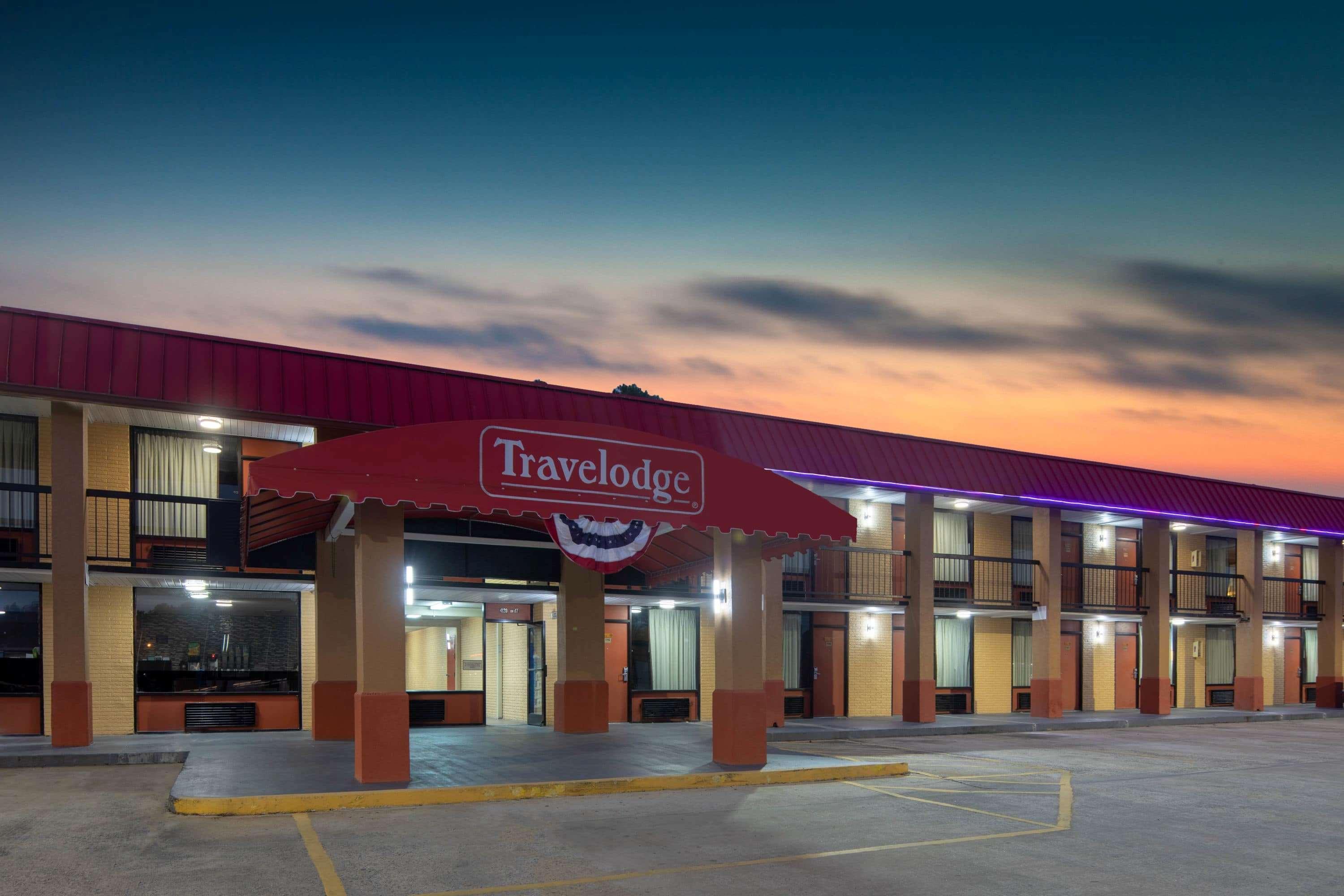 Travelodge By Wyndham Savannah Area/Richmond Hill Bagian luar foto