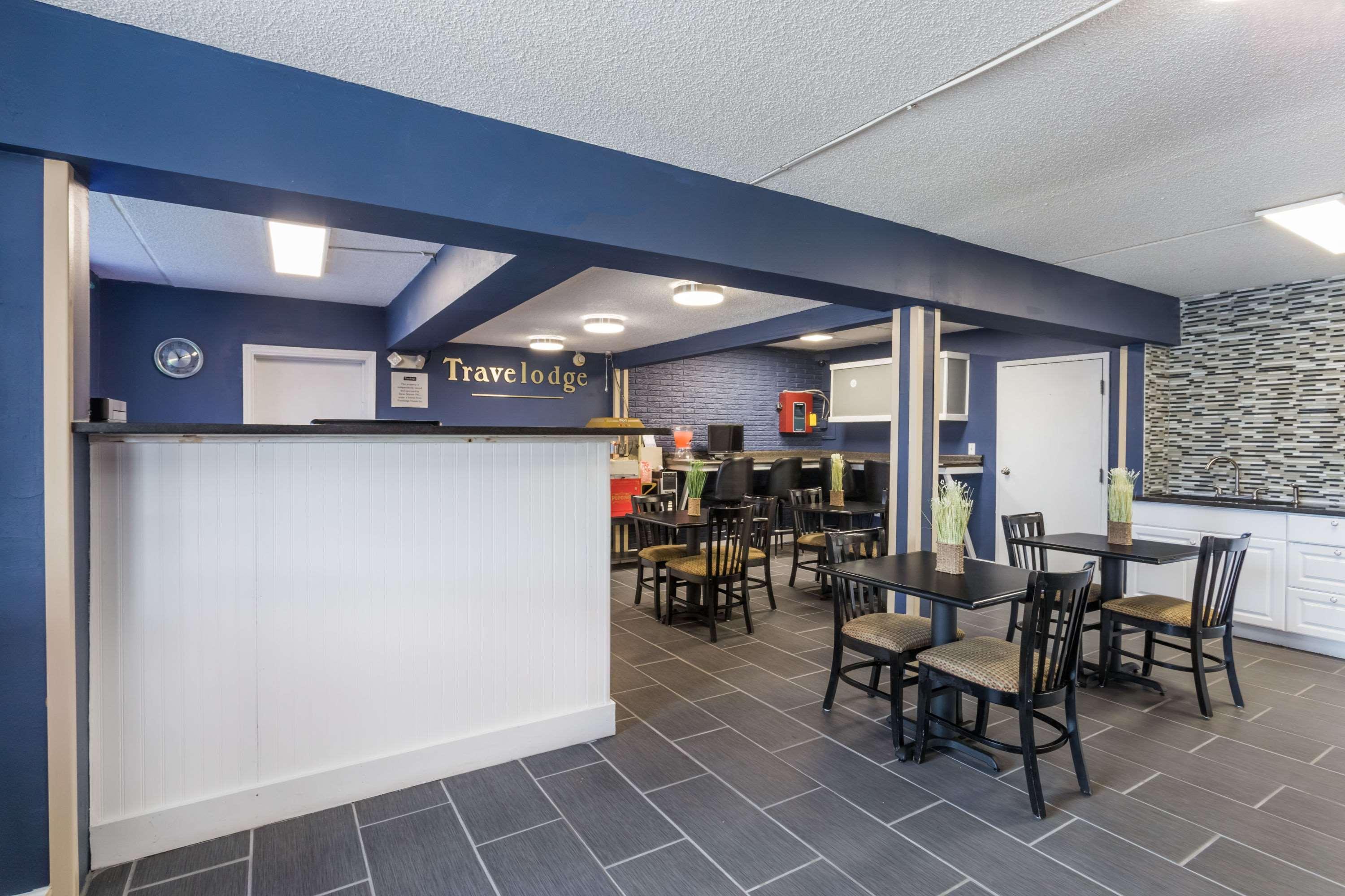 Travelodge By Wyndham Savannah Area/Richmond Hill Bagian luar foto